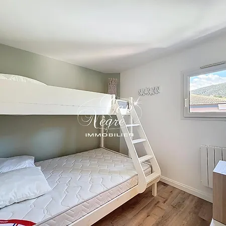 Classé 3 étoiles Avec Terrasse à 150 M De Cavalière - * Le Lavandou